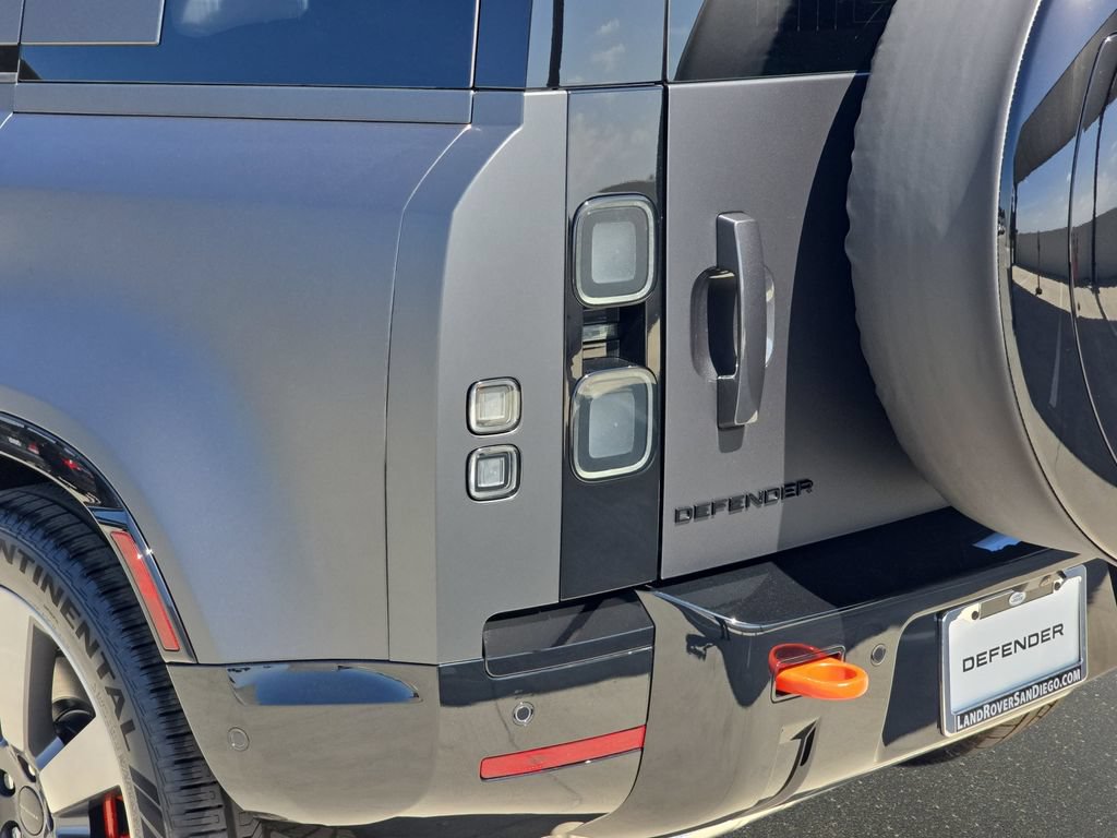 New 2026 Land Rover Defender 110 X AWD/4WD image 35