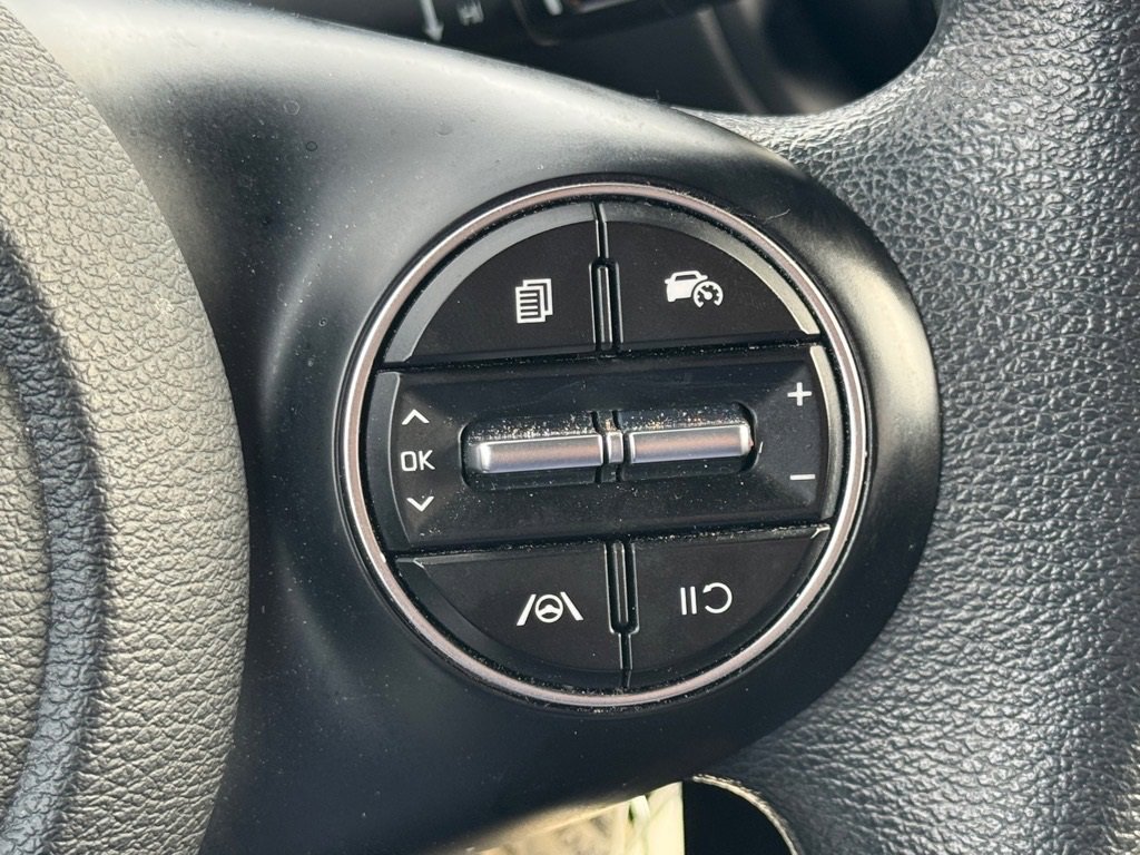 Certified 2023 Kia Soul LX w/ Option Group 015 image 17