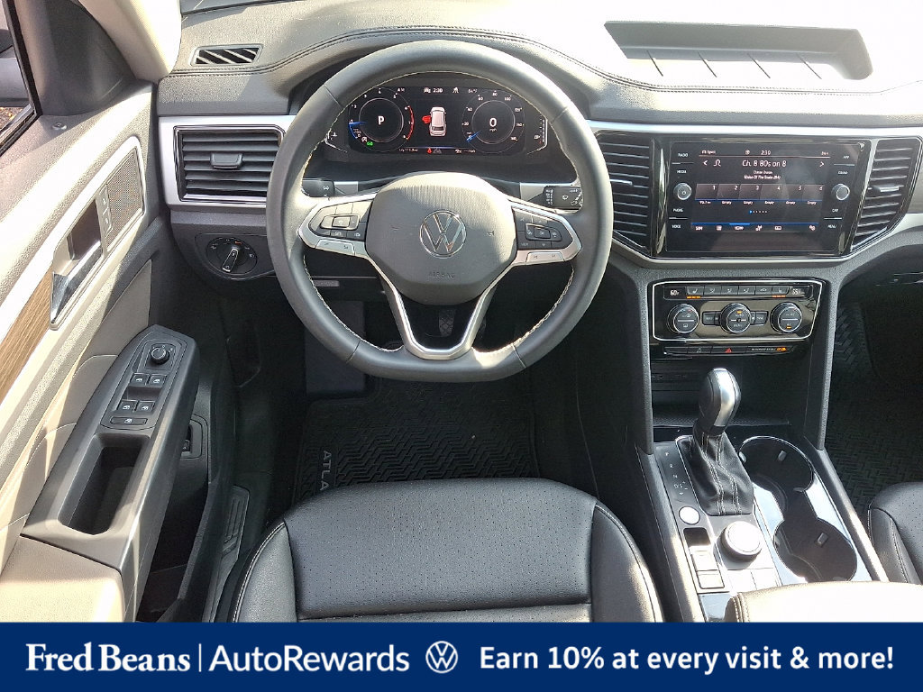 Certified 2023 Volkswagen Atlas SE w/ Panoramic Sunroof Package AWD/4WD image 18