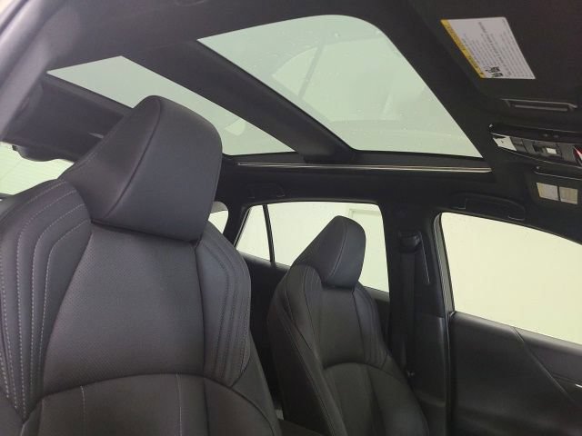 Certified 2022 Toyota Venza Limited AWD/4WD image 11