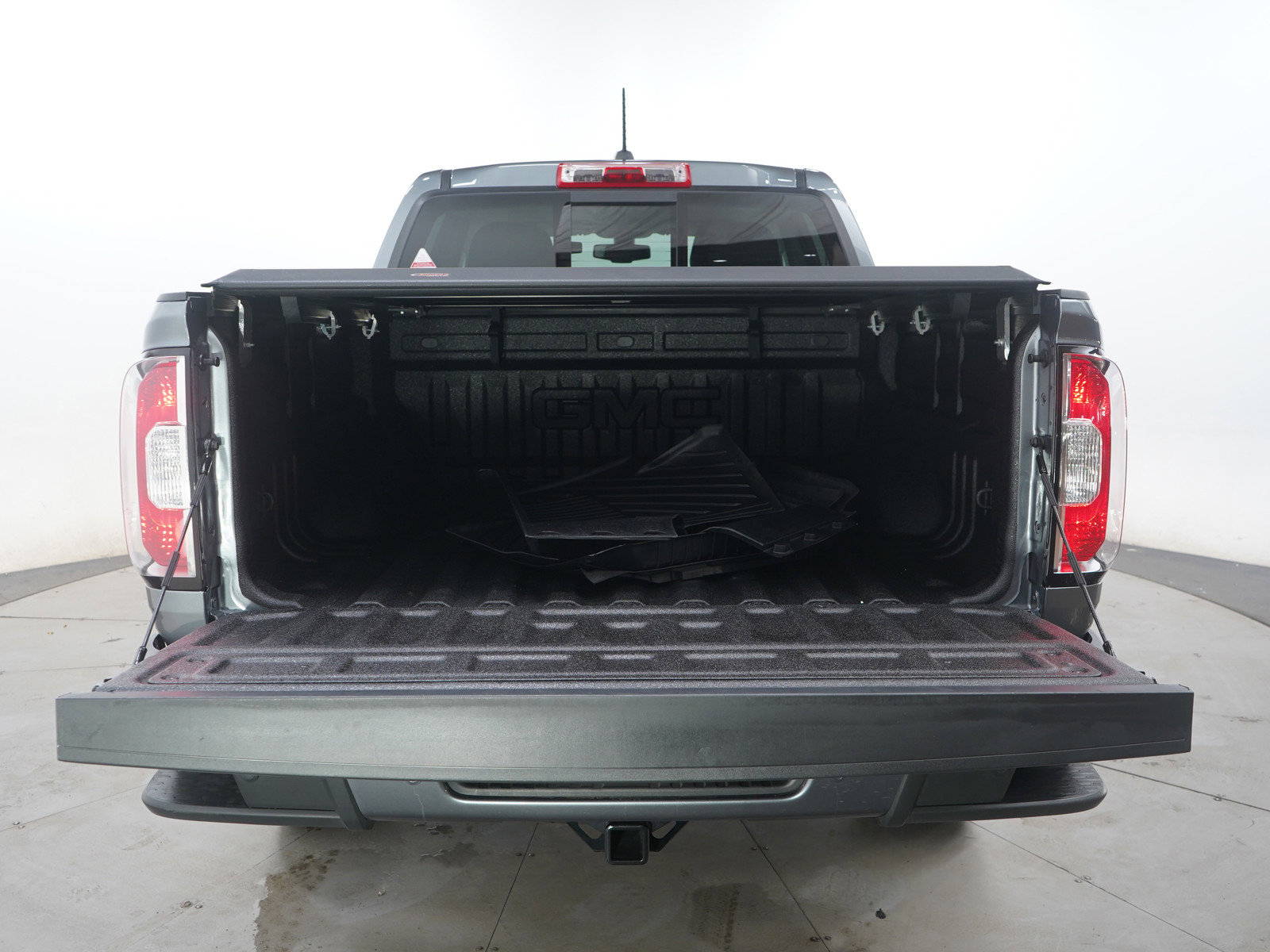 Used 2022 GMC Canyon AT4 w/ Trailering Package image 15