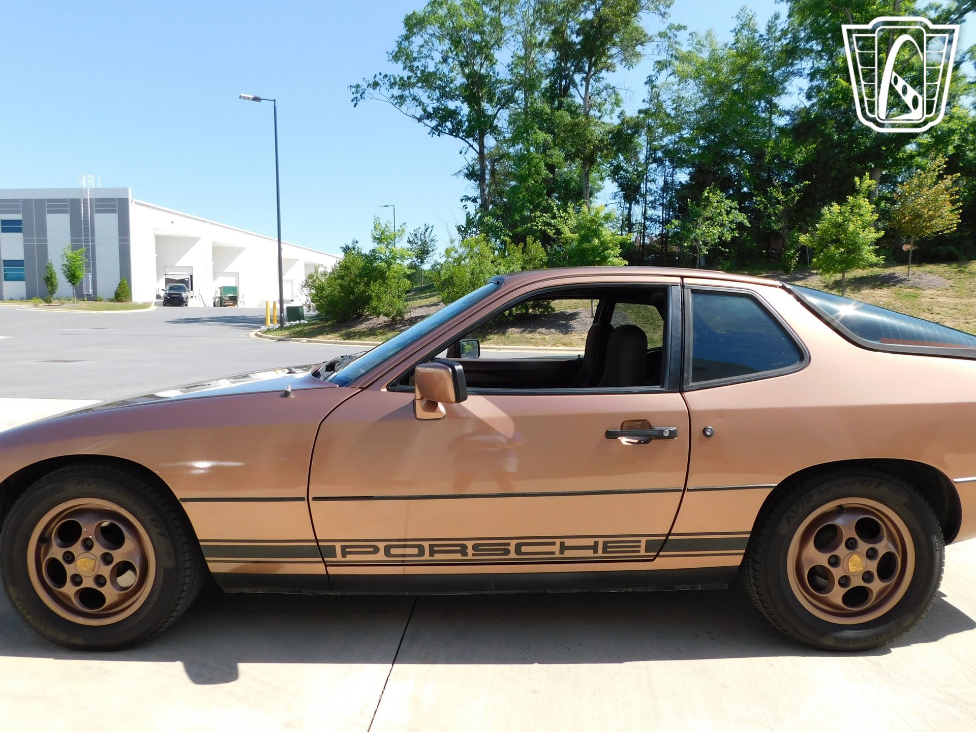 Used 1988 Porsche 924 S RWD image 13