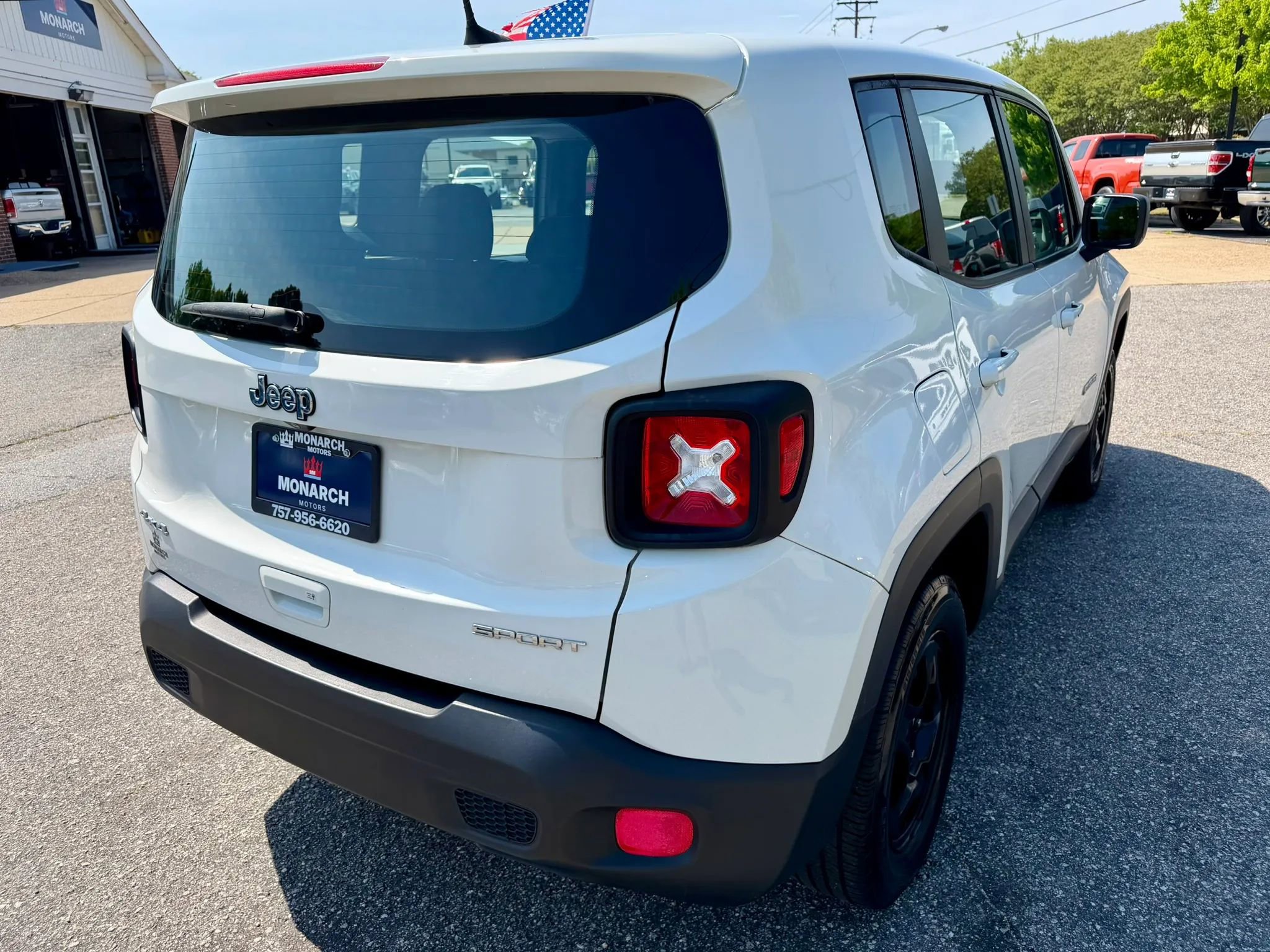 Used 2018 Jeep Renegade Sport w/ Power & Air Group AWD/4WD image 5