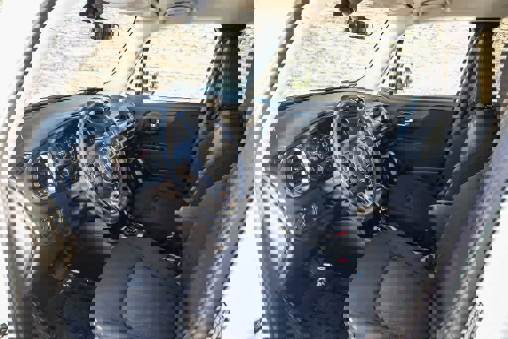 Used 2016 Jeep Renegade Sport w/ Power & Air Group image 16