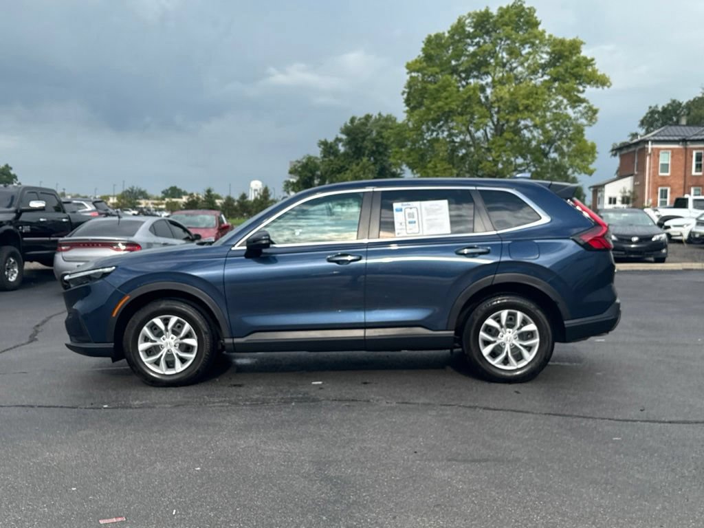 Used 2025 Honda CR-V LX image 4