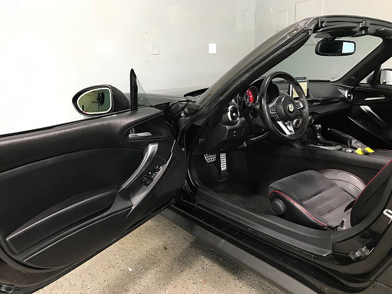 Used 2017 FIAT 124 Spider Abarth image 17