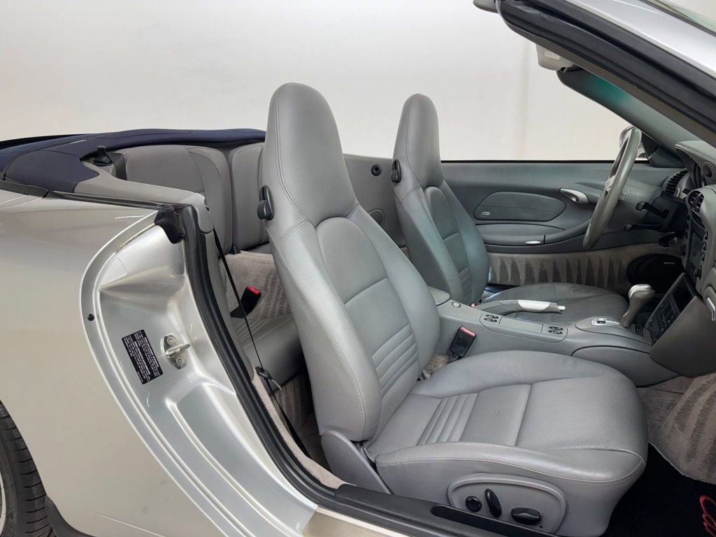 Used 2003 Porsche 911 Carrera image 40