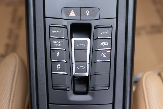 Used 2015 Porsche 911 Targa 4S AWD/4WD image 13