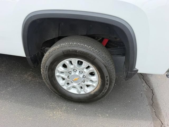Used 2024 Chevrolet Silverado 2500 LT AWD/4WD image 8