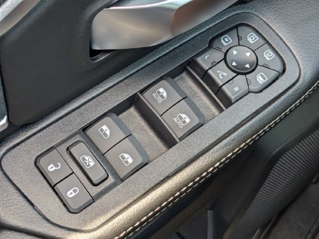 New 2026 RAM 3500 Big Horn AWD/4WD image 23
