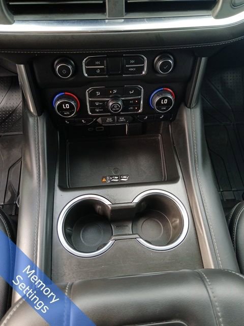 Used 2023 Chevrolet Suburban Z71 w/ Luxury Package image 22