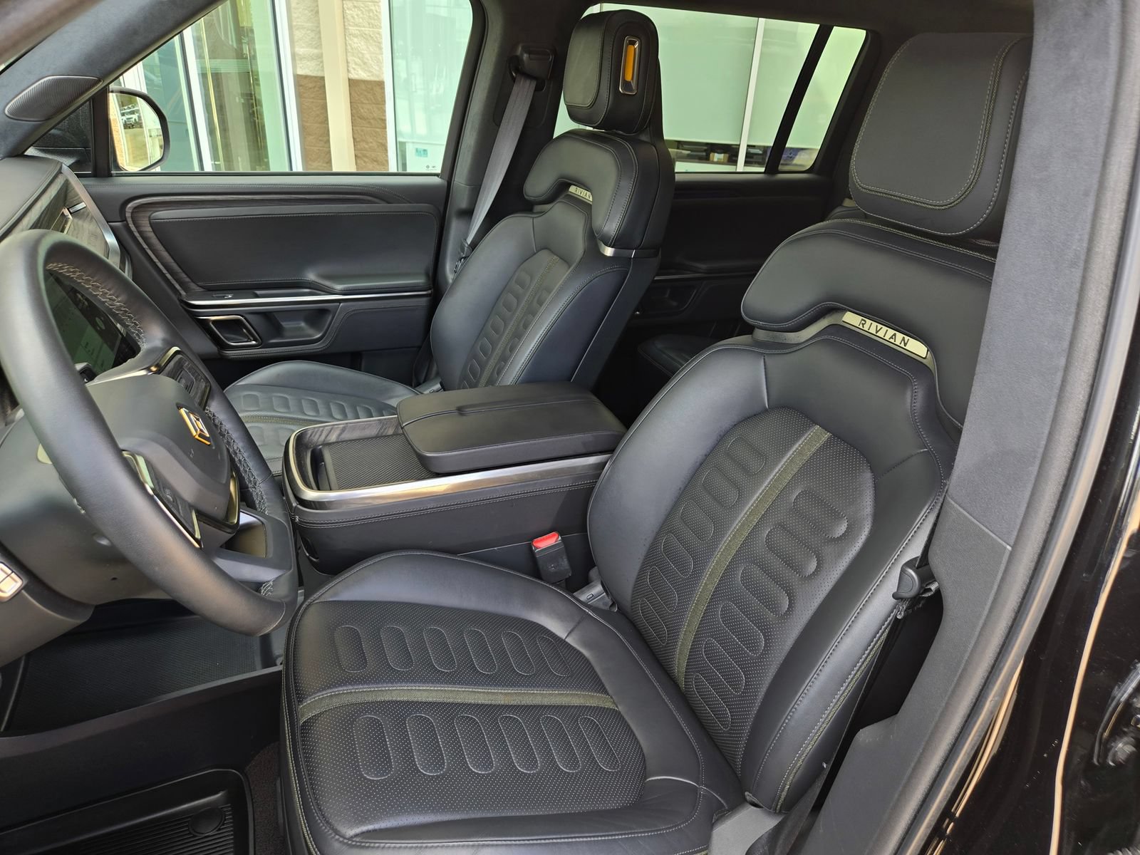 Used 2023 Rivian R1S Adventure Quad AWD/4WD image 21