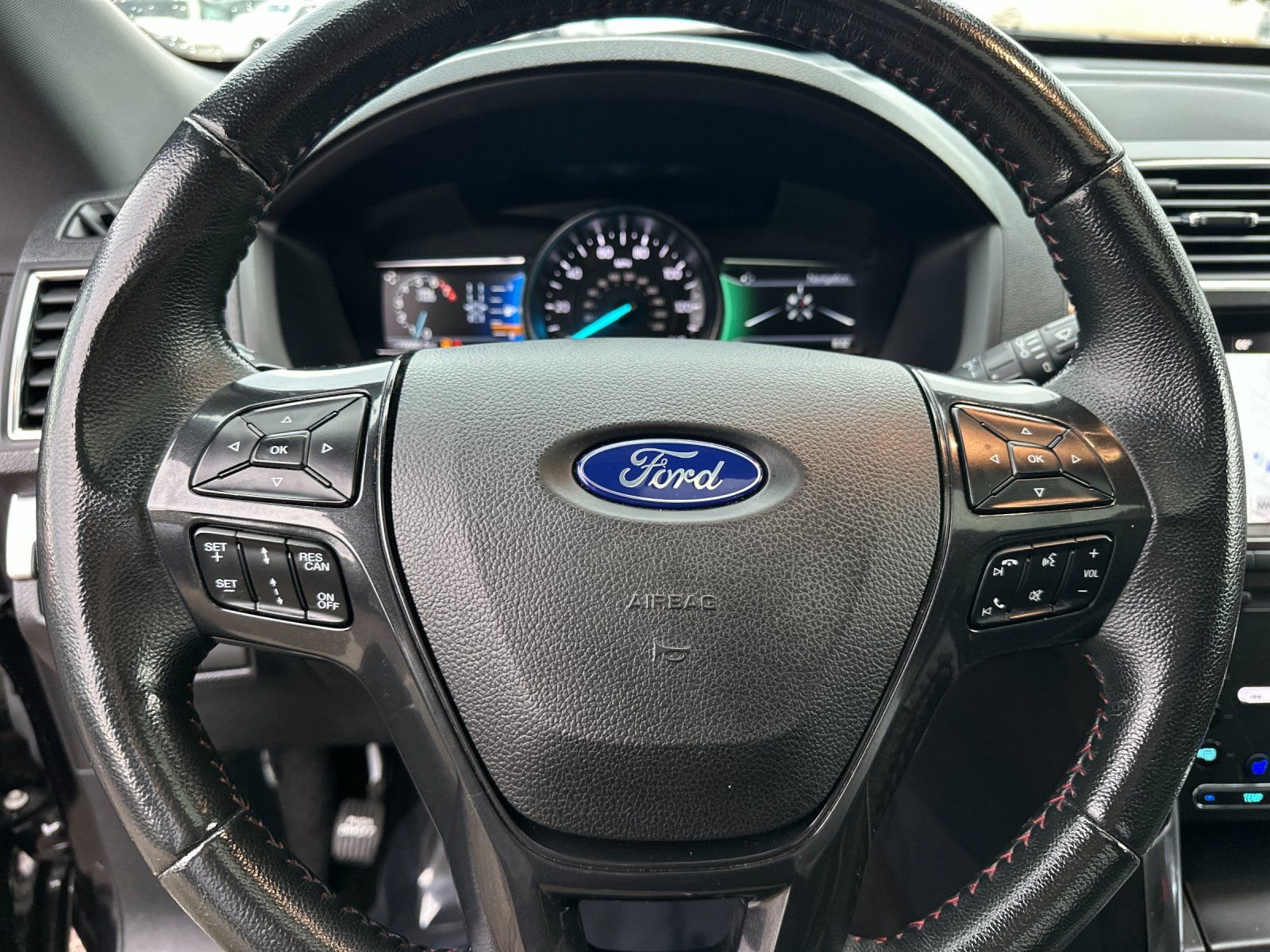 Used 2019 Ford Explorer Sport w/ Equipment Group 401A image 28