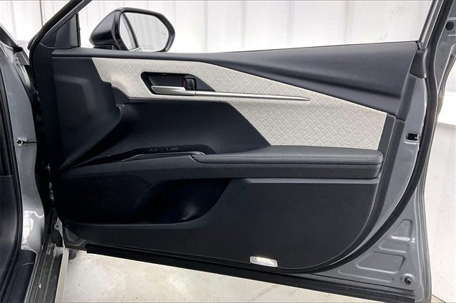 Used 2025 Toyota Camry XLE image 22