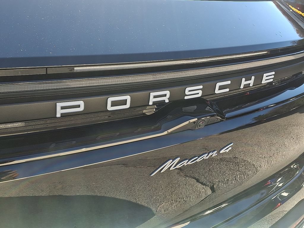Used 2024 Porsche Macan 4 Electric AWD/4WD image 30