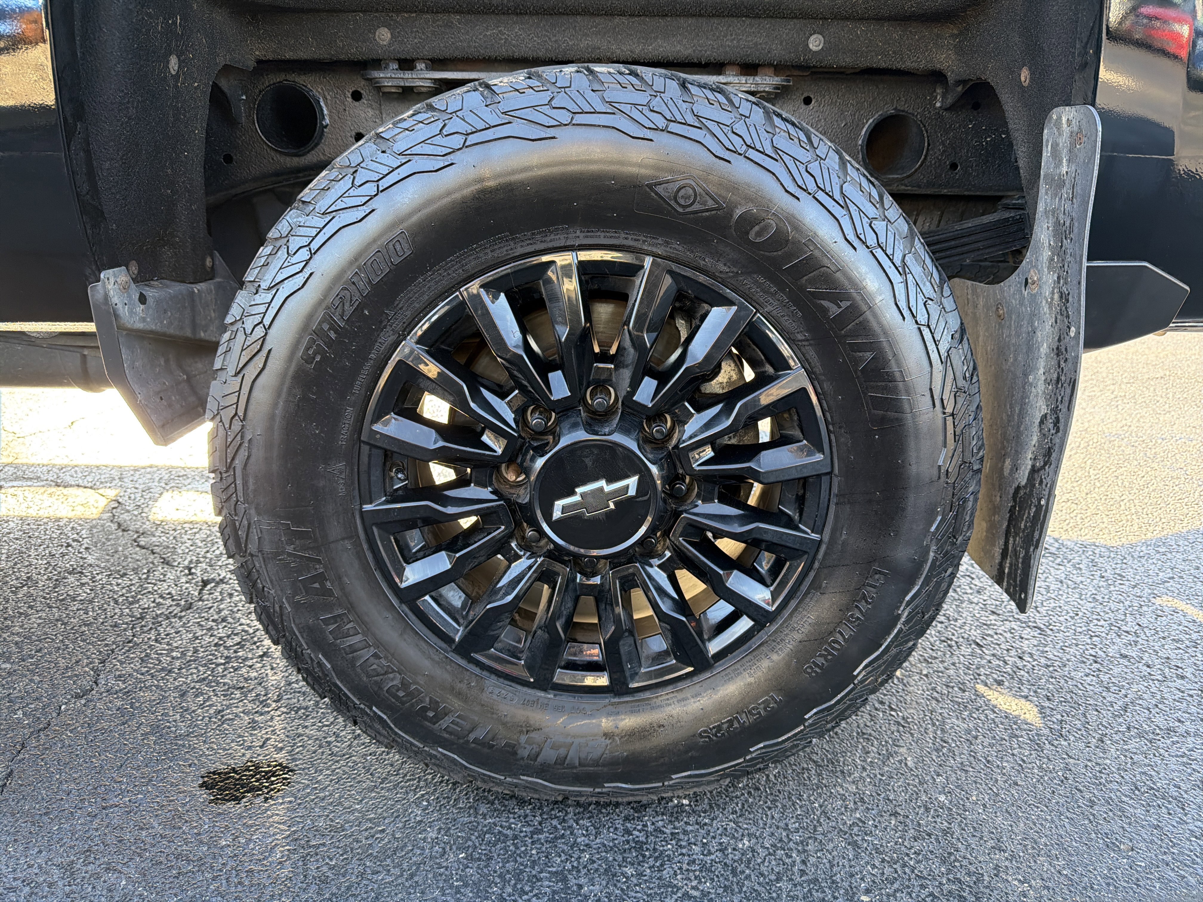 Used 2017 Chevrolet Silverado 2500 LT w/ Texas Edition image 30