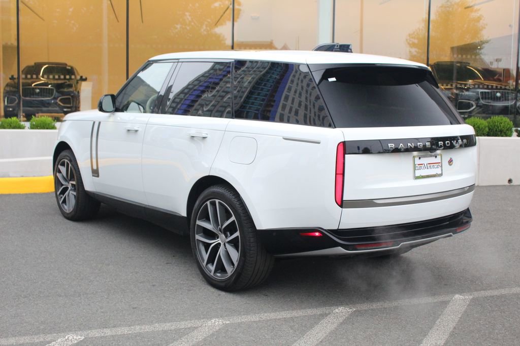 Used 2024 Land Rover Range Rover Autobiography AWD/4WD image 11