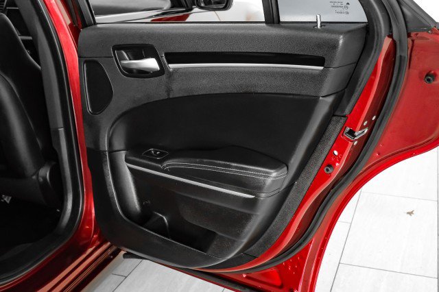 Used 2022 Chrysler 300 S image 46