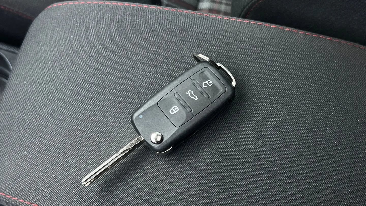 Used 2011 Volkswagen GTI 2-Door FWD image 32
