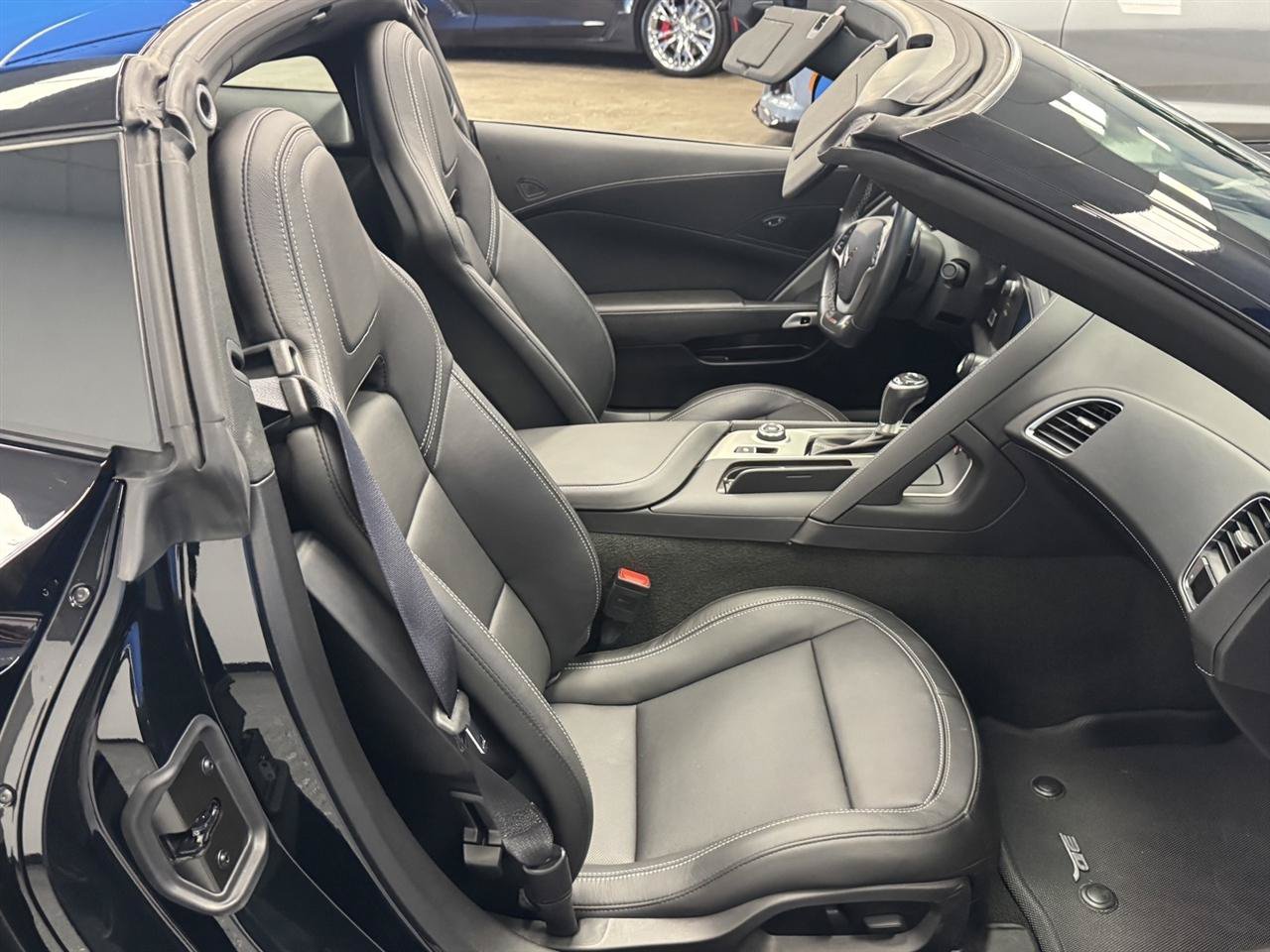 Used 2018 Chevrolet Corvette Z06 RWD image 21