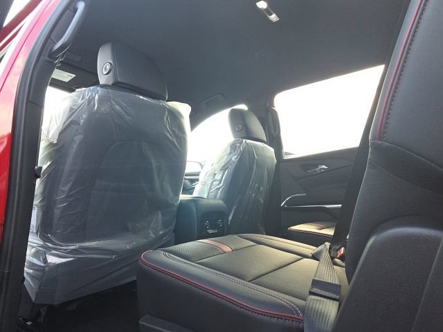 New 2027 Chevrolet Traverse RS AWD/4WD image 10