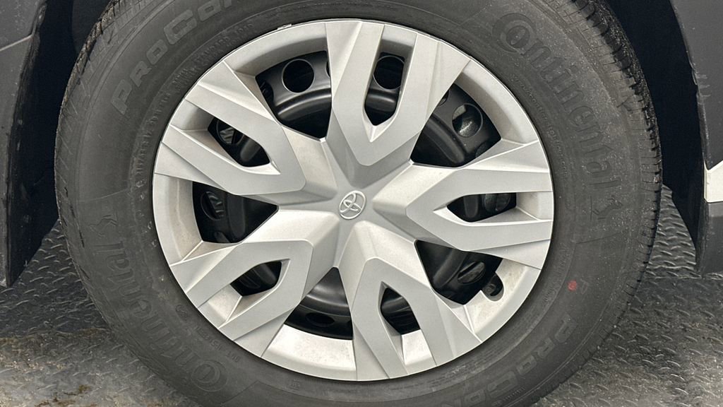 New 2026 Toyota Corolla Cross L image 16