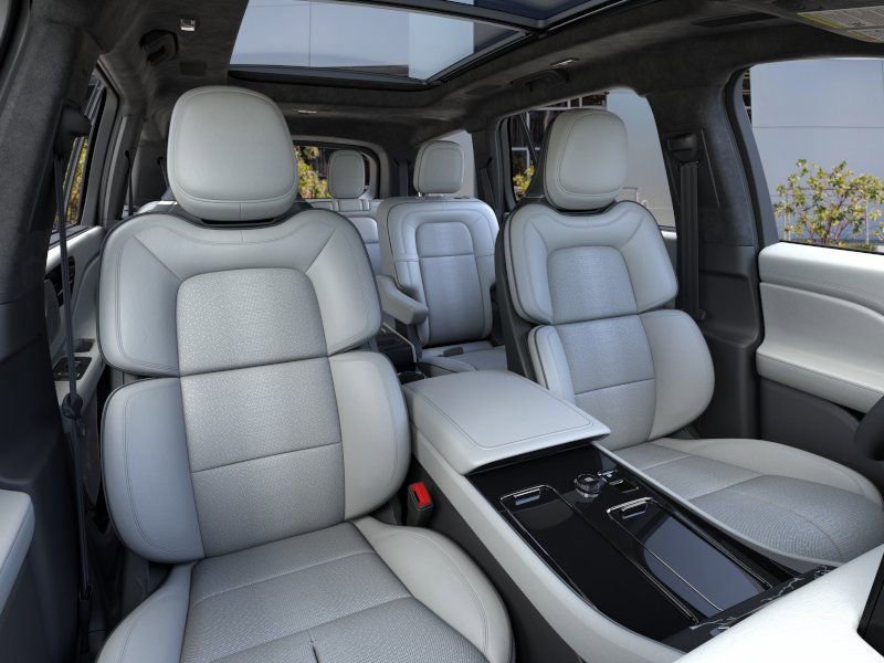 New 2026 Lincoln Aviator Black Label AWD/4WD image 10