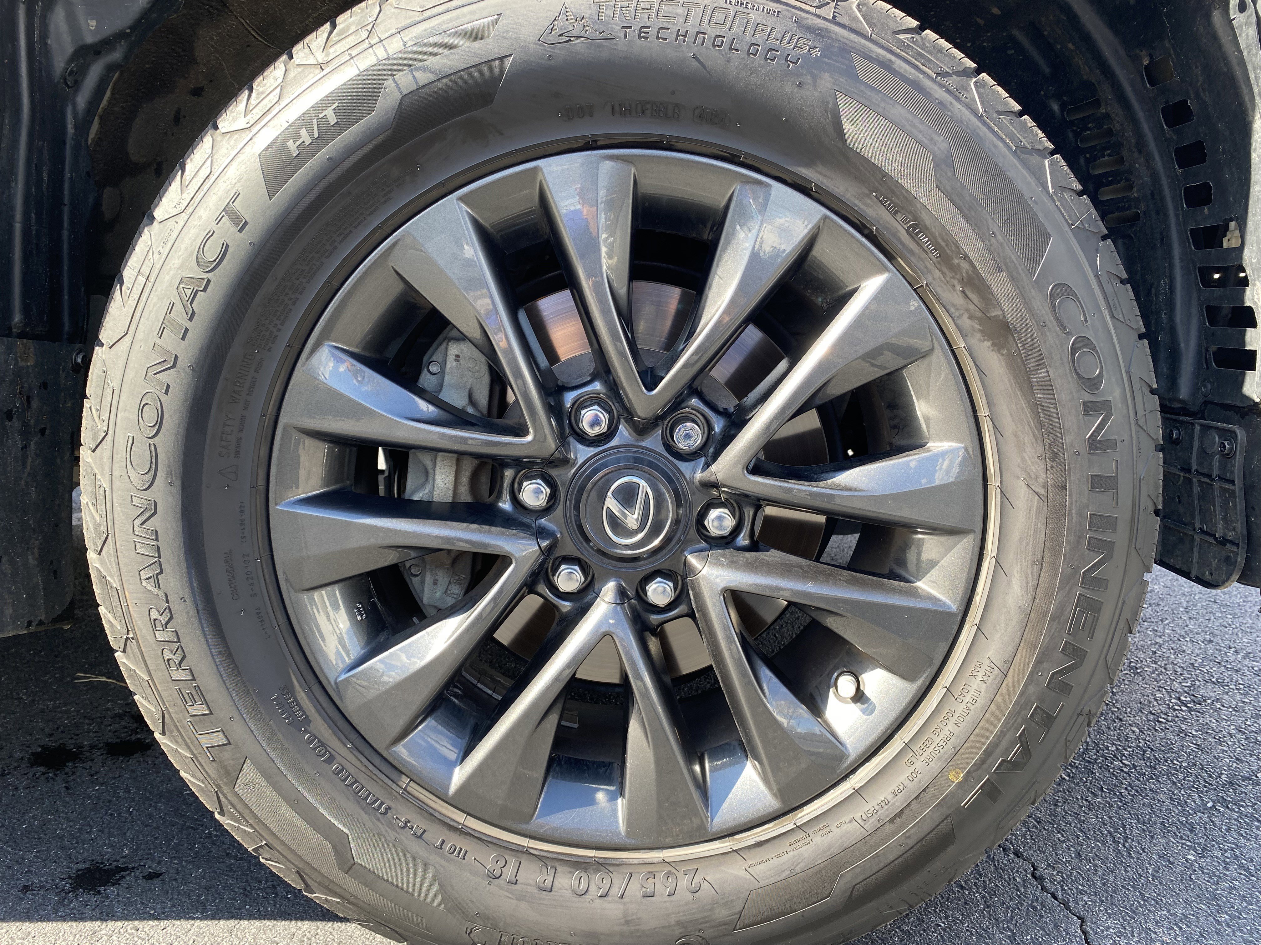 Used 2020 Lexus GX 460 Premium w/ Premium Package image 13