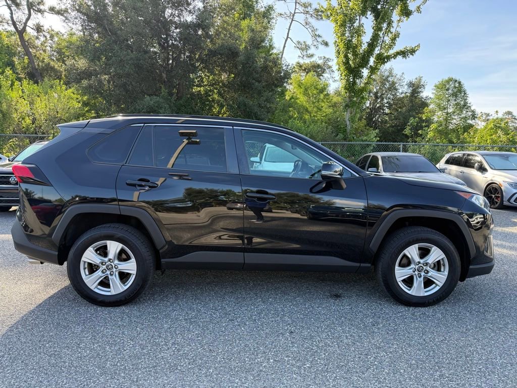 Used 2019 Toyota RAV4 XLE w/ Convenience Package AWD/4WD image 8