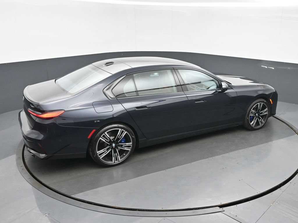 Used 2023 BMW 760i xDrive w/ Luxury Rear Seating Package AWD/4WD image 37