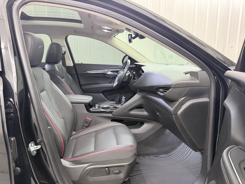 Used 2023 Buick Envision Essence w/ Sport Touring Package AWD/4WD image 39