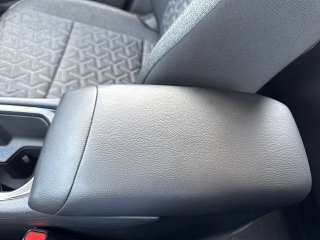 Used 2026 Nissan Kicks SV FWD image 20