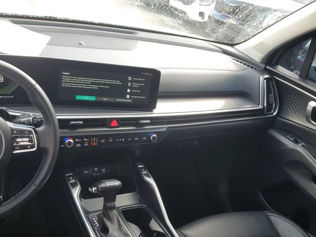 Certified 2024 Kia Sorento S w/ Panoramic Sunroof Package FWD image 15