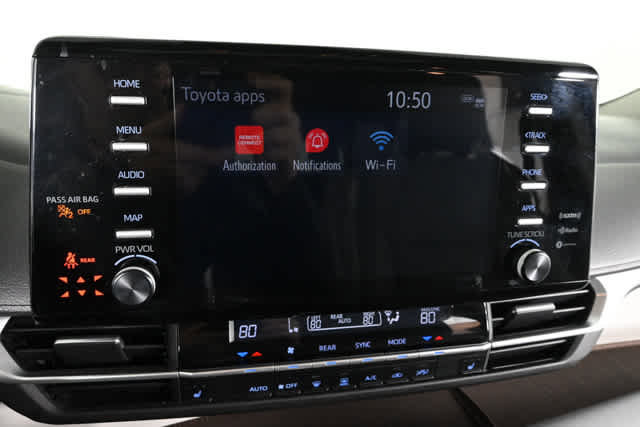 Used 2024 Toyota Sienna XLE image 7