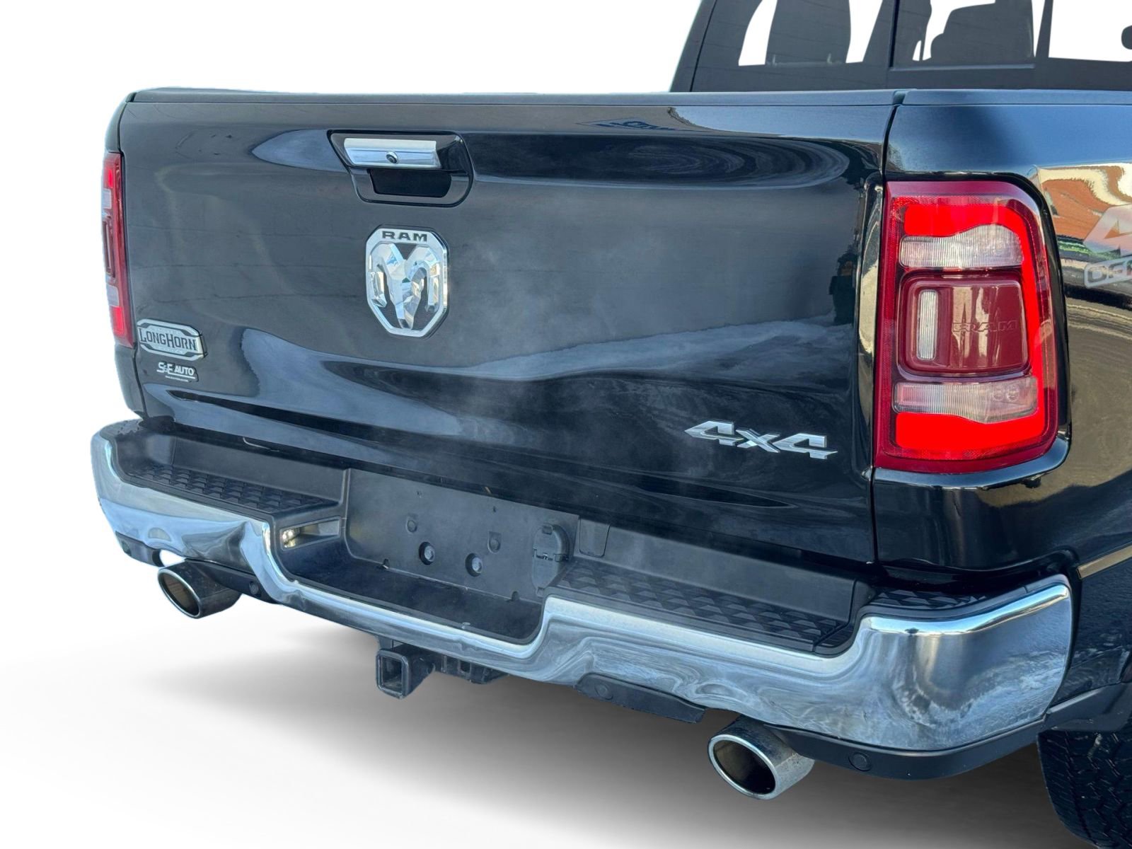 Used 2022 RAM 1500 Limited w/ Off-Road Group image 5