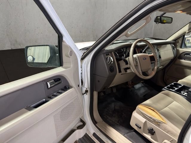 Used 2010 Ford Expedition XLT AWD/4WD image 17