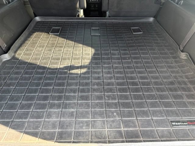 Used 2020 Chevrolet Traverse LT w/ LT Premium Package FWD image 19