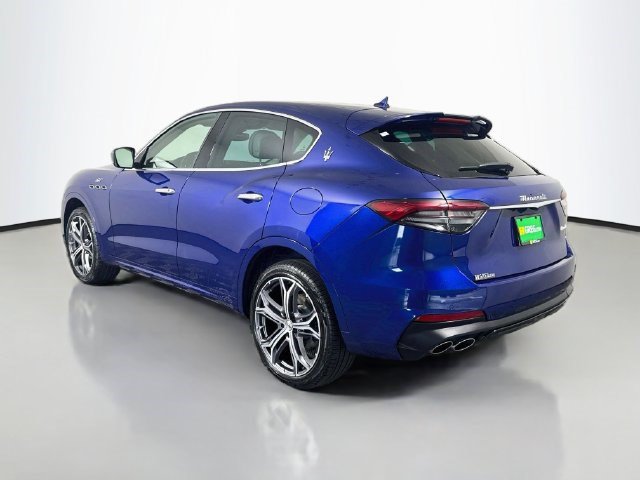Used 2022 Maserati Levante GT AWD/4WD image 7