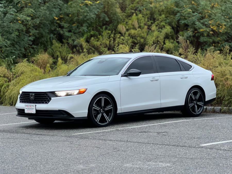 Used 2024 Honda Accord Sport image 4