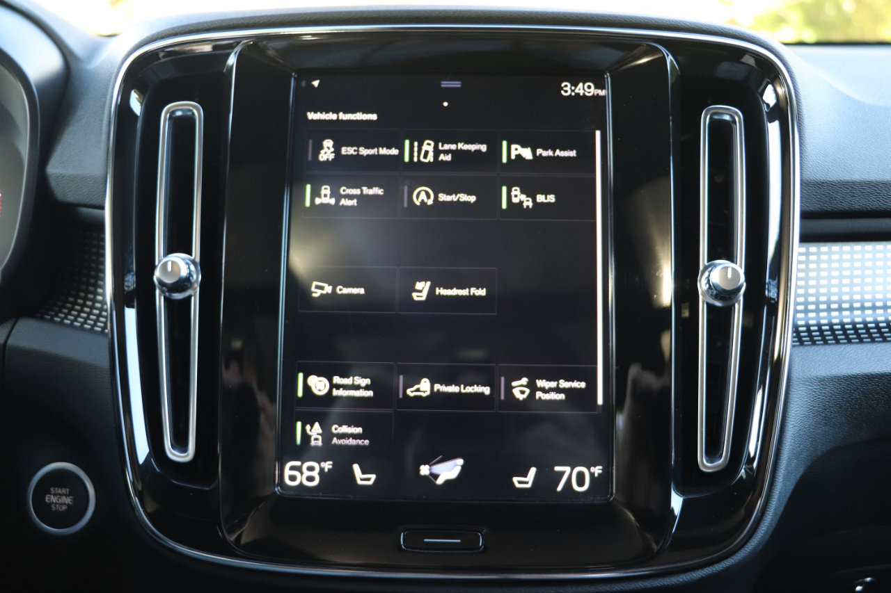 Used 2020 Volvo XC40 T5 R-Design image 20