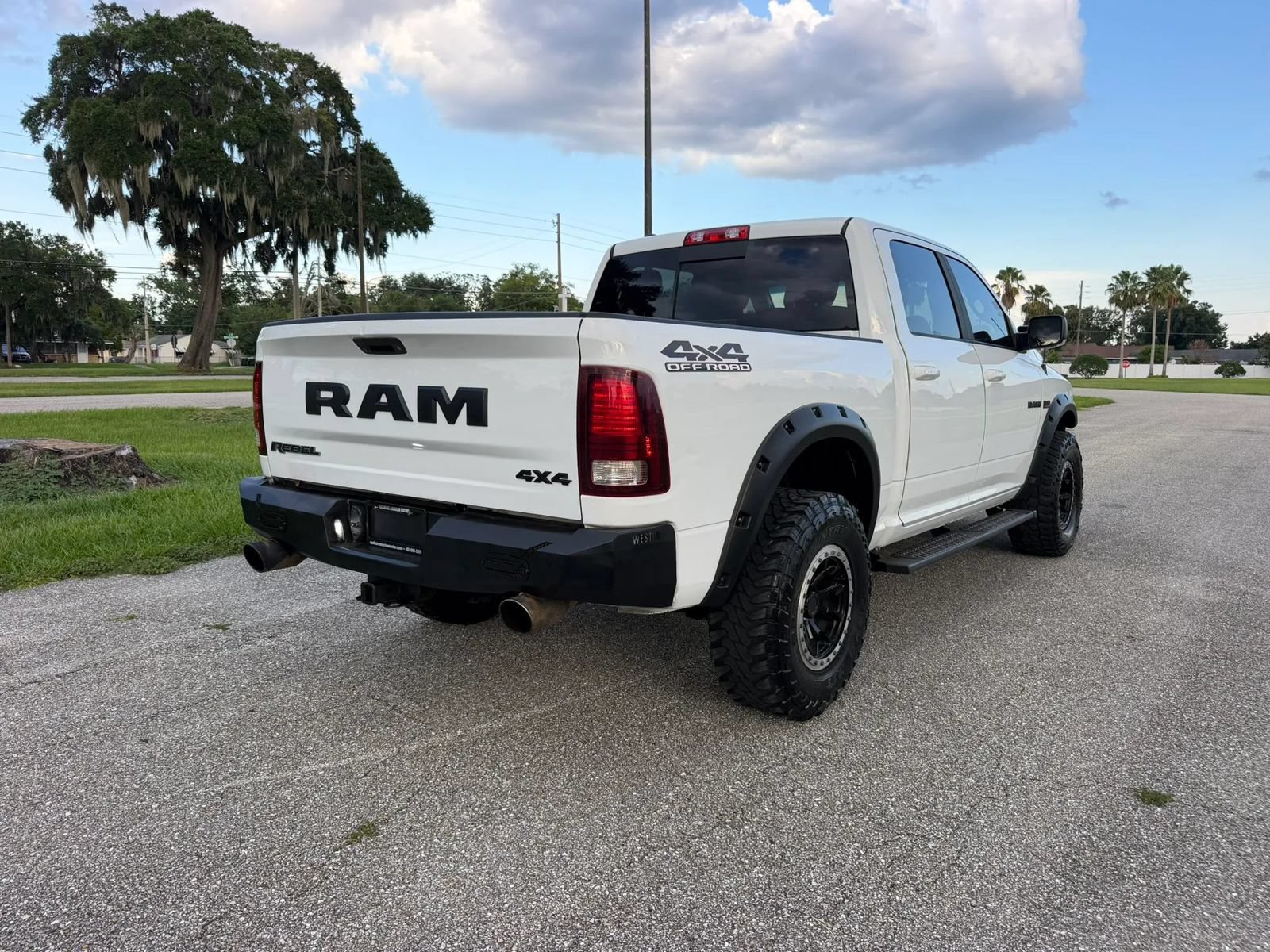 Used 2016 RAM 1500 Rebel w/ Luxury Group AWD/4WD image 5