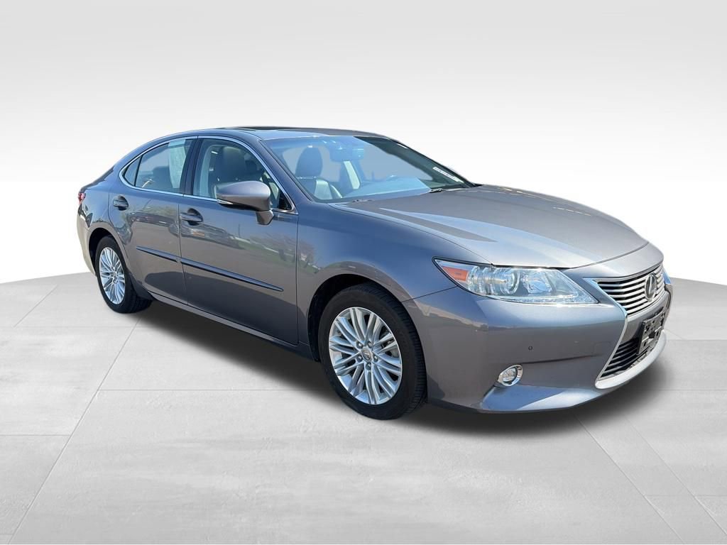 Used 2014 Lexus ES 350 w/ Luxury Package FWD image 1
