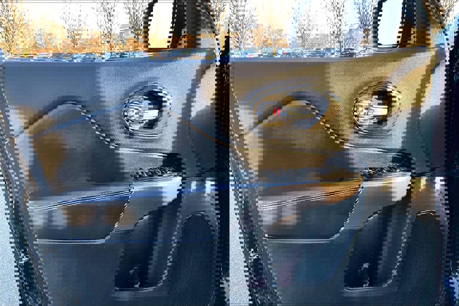 Used 2019 Jeep Cherokee Latitude Plus w/ Cold Weather Group image 21