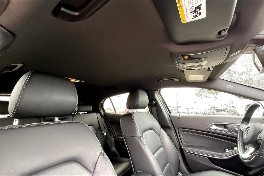 Used 2019 Mercedes-Benz GLA 250 4MATIC image 28