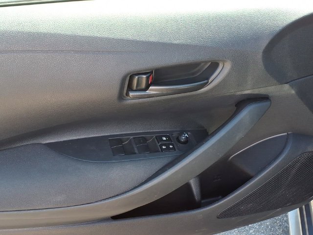 Used 2024 Toyota Corolla LE FWD image 11