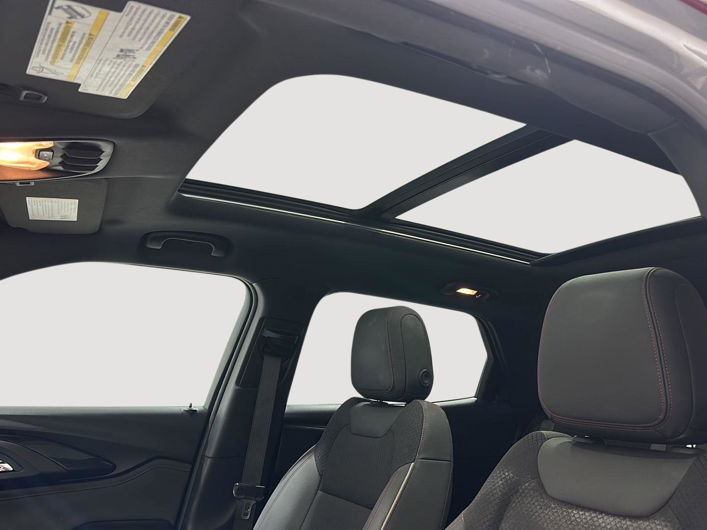 Used 2023 Chevrolet TrailBlazer RS w/ Sun and Liftgate Package image 20