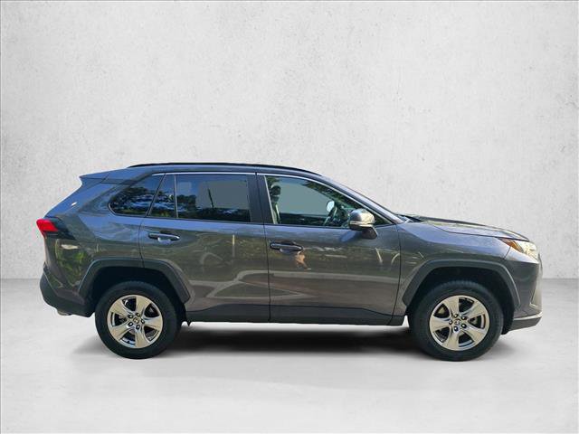 Used 2022 Toyota RAV4 XLE FWD image 4