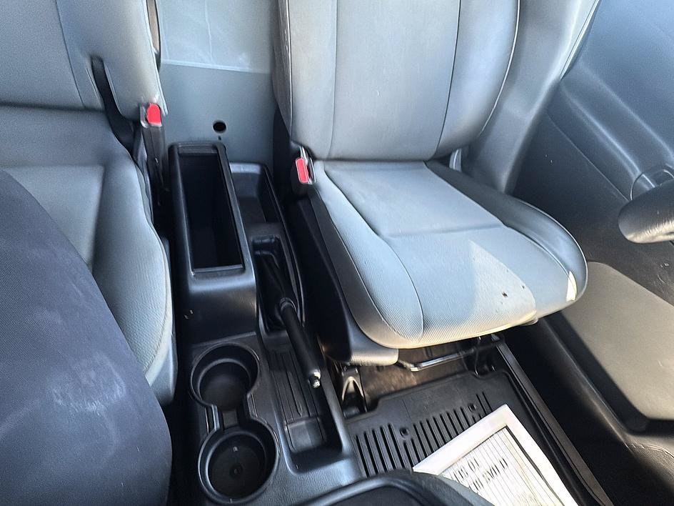Used 2021 Nissan NV200 S FWD image 41
