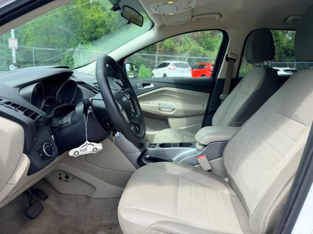 Used 2016 Ford Escape SE FWD image 6