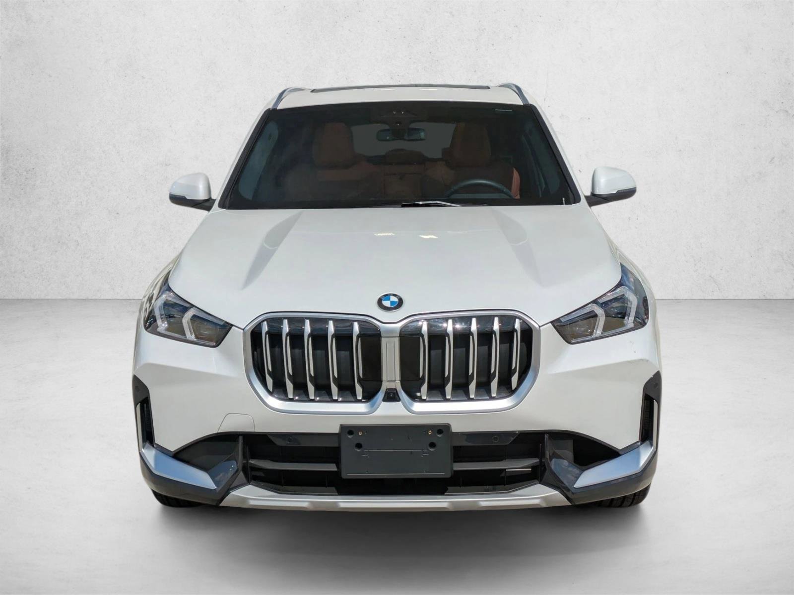 Used 2026 BMW X1 xDrive28i w/ Technology Package AWD/4WD image 2